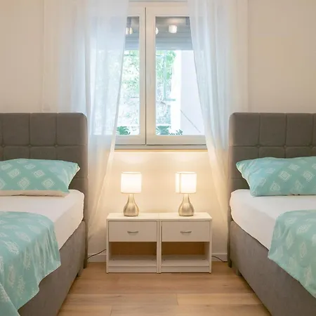 Apartment Maslina *